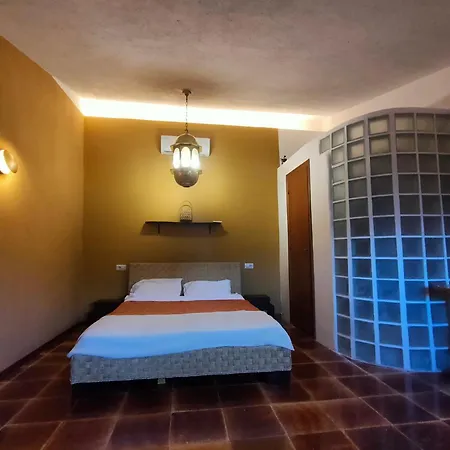 Beep Beep, Tranquillo Bed & Breakfast Scheggino