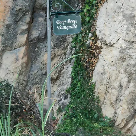 Beep Beep, Tranquillo Alojamento de Acomodação e Pequeno-almoço Scheggino